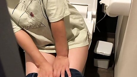 Call her home and have amateur sex.