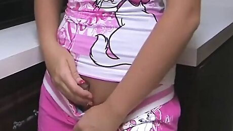 Kayden Krush masturbates and plays with ice