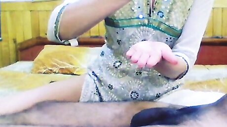 Lucky Guy Gets Her Hands Over His BBC