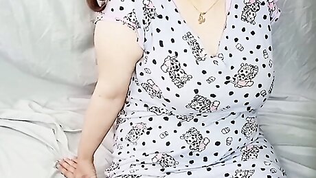 My good stepfather gives me a delicious lollipop