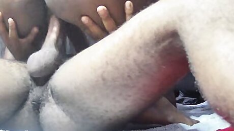Amateur Ebony Woman With A Hot Body Fucked