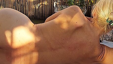 Selena's Close-Up Outdoor Games