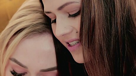 Stepsisters Jenny Wild and Serina Gomez See Who Orgasms Faster