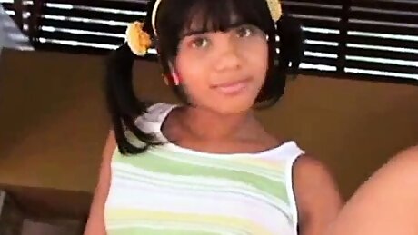 Tobie teen fingers herself in solo scene