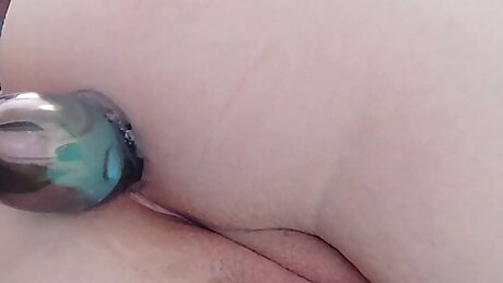 MilkyMistressx -Stretching my tight little asshole