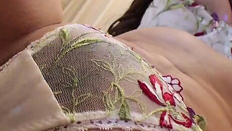 Asian Maria has a boyfriend who fucks her hard