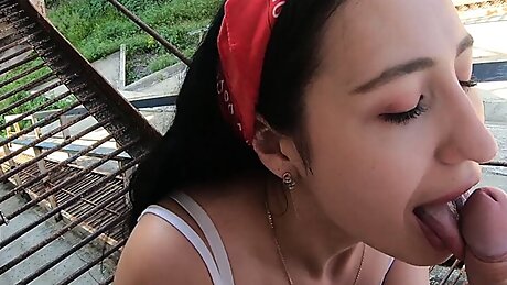 Hot Ass Teen Fucked Under Railway Bridge In Public
