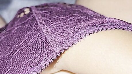 Horny Moroccan girl masturbating in her bed