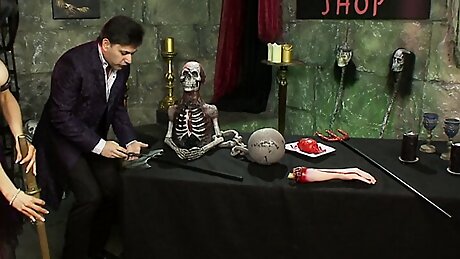 Brunette babe with big boobs is so sexy that her girlfriend and boyfriend can't resist