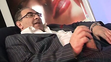 Anal sex for Busty bitch!