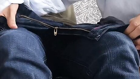 Msmollyc &ndash; I Caught Her Masturbating And It Ended With A Hot Blowjob