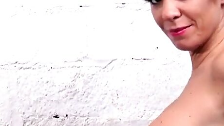 Leila shows off her hot body