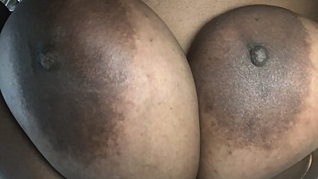 Bounce &ndash; How Big Tits Should Sound When You Fuck