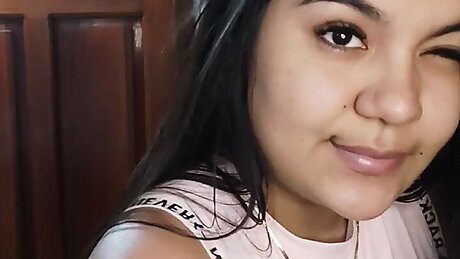 modelando el triquini sexy