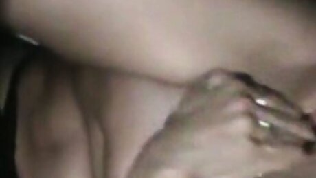 Southern Milf cuckolds hubby with BBC