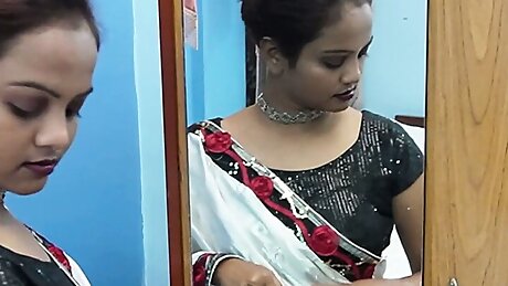 DIRTY BHABI LOVES HER DEBOR JI