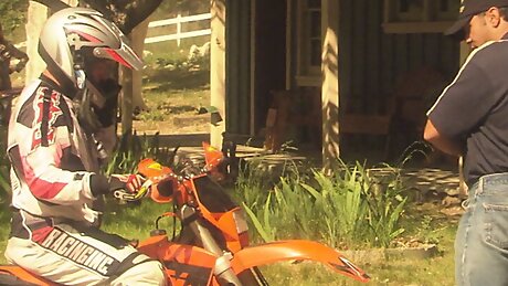 Romantic couple drive to fuck rough in the wild