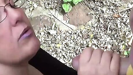 The desire to fuck rises in the car - Episode 2