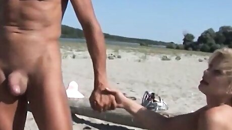 The Swingers&rsquo; Beach (Full Movie)