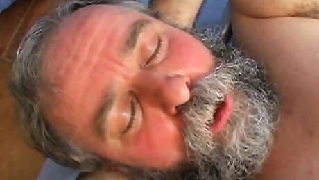 Vecchi Maiali per Vere Troie - Episode 1