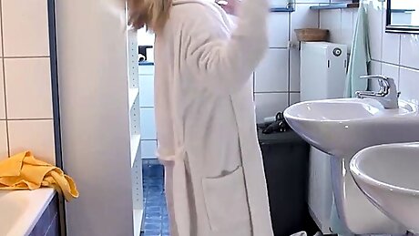 Felicitas takes the cock