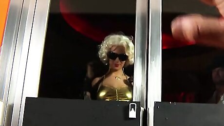 Julie Hunter &ndash; Hard Backstage Sex